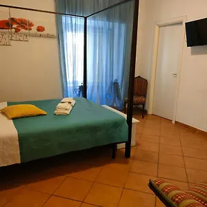 Vittorio Ll House Maison d'hôtes